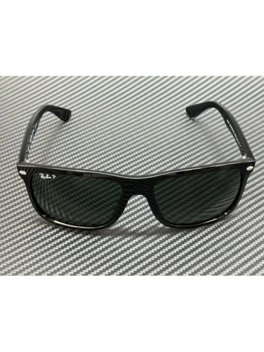 Ray-Ban new tags